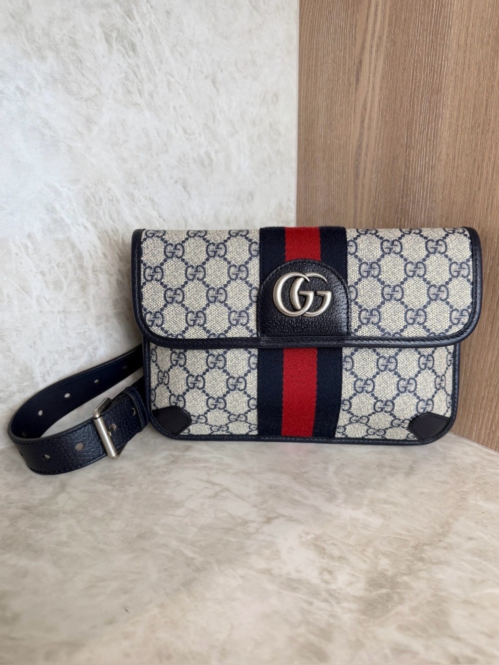 Gucci GG Supreme Monogram Web Small Ophidia Belt Bag